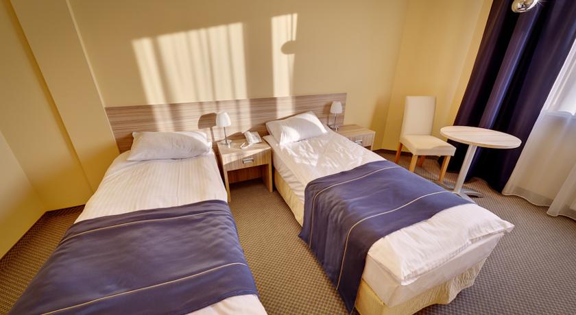 ŚWIĘCICE hotel okolice Warszawy noclegi konferencje wypoczynek w Polsce